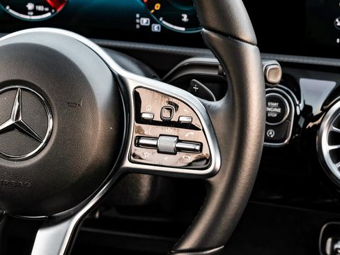 Used 2022 Mercedes-Benz A 220 image 17