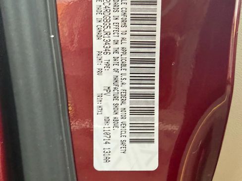 Used 2018 Dodge Grand Caravan SE w/ UConnect Hands-Free Group image 29