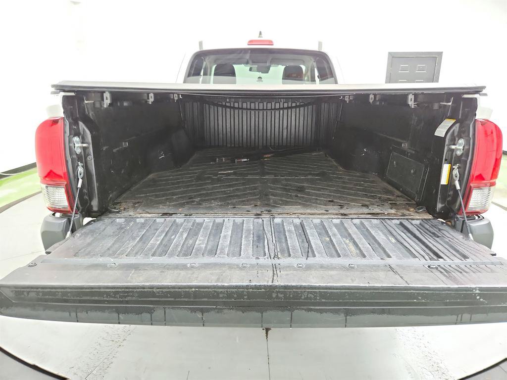 Used 2021 Toyota Tacoma SR RWD image 29