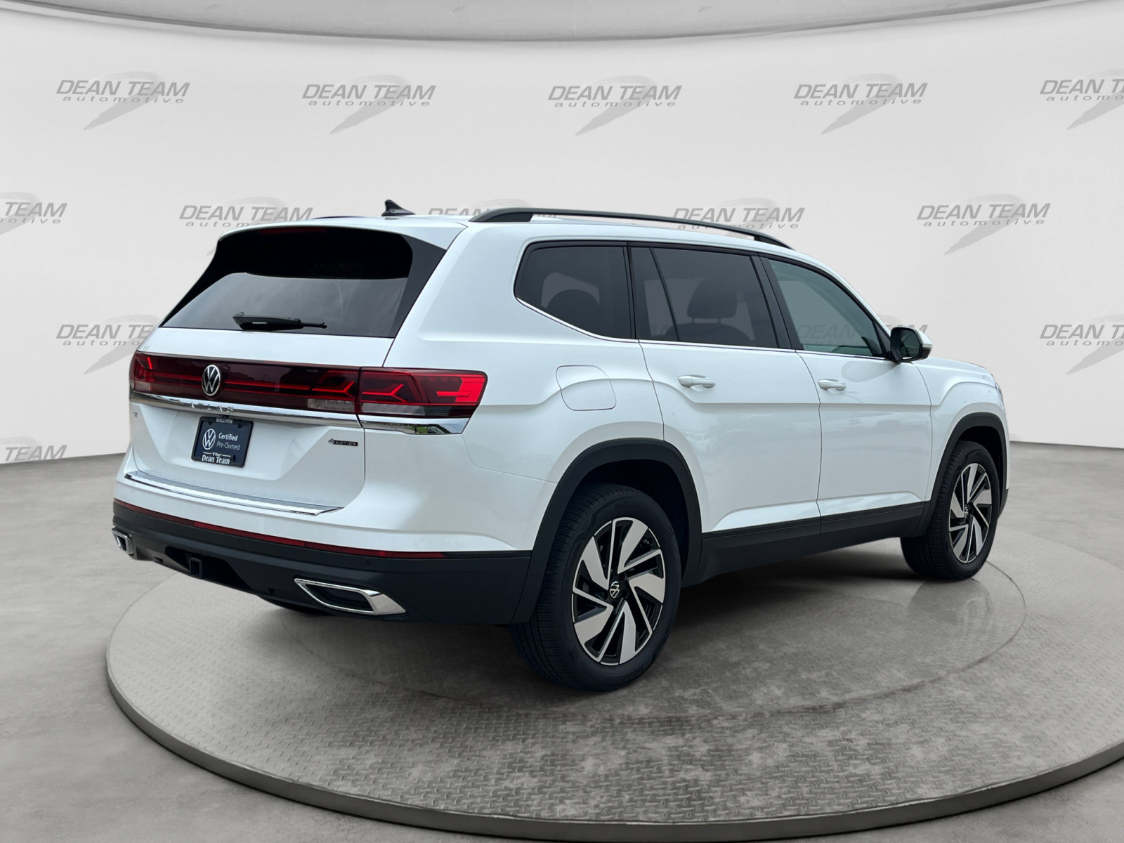 Certified 2026 Volkswagen Atlas SE w/ Panoramic Sunroof Package AWD/4WD image 7