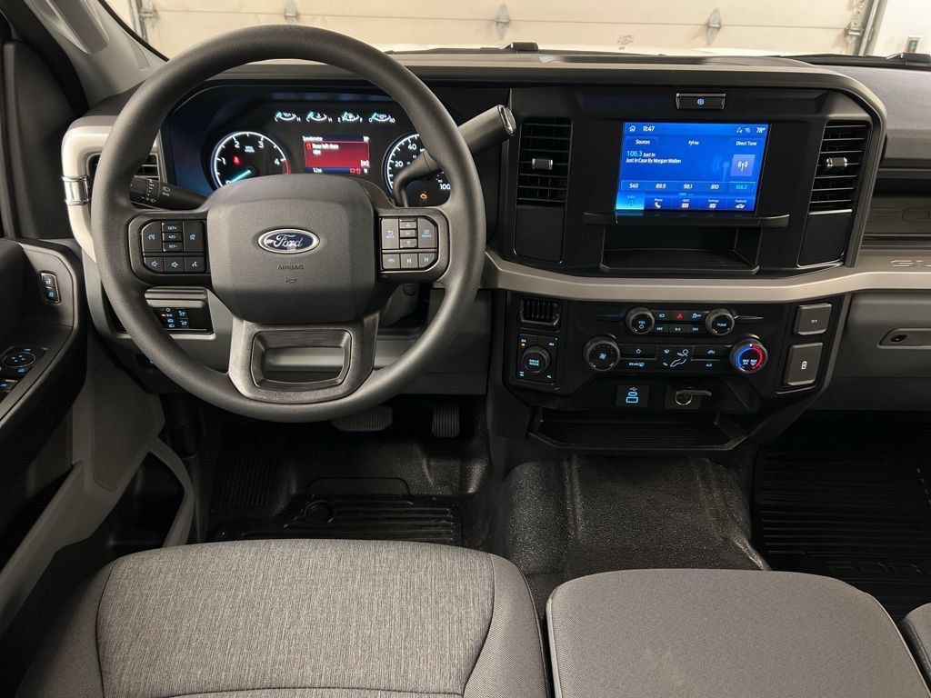 New 2026 Ford F350 XL w/ 360-Degree Camera Package AWD/4WD image 8