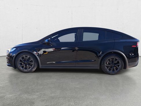 Used 2023 Tesla Model X image 8