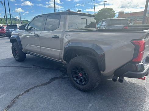 Used 2025 Toyota Tacoma TRD Pro w/ Tow Tech Package AWD/4WD image 5
