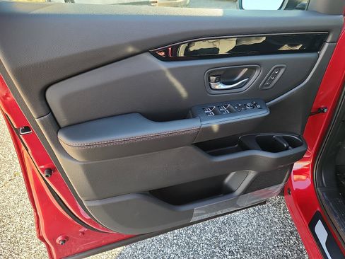 New 2025 Honda Pilot TrailSport image 8