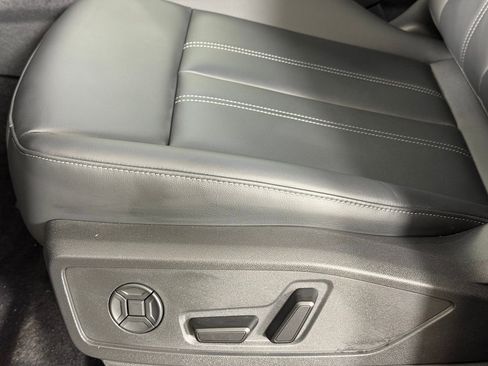 New 2026 Audi Q5 Premium image 14