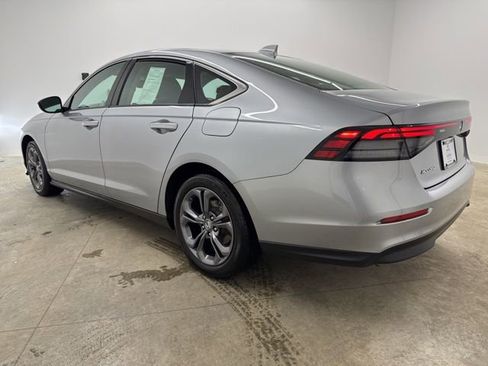 Certified 2023 Honda Accord EX image 7