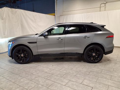 Used 2022 Jaguar F-PACE S image 6