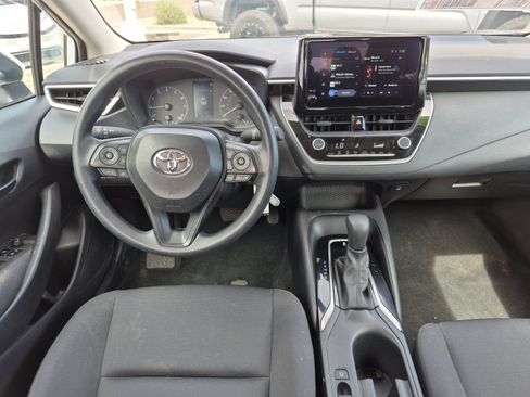 Used 2025 Toyota Corolla LE FWD image 19