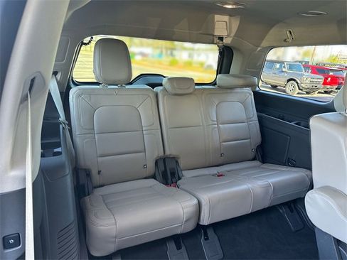 Used 2023 Lincoln Navigator Reserve image 26
