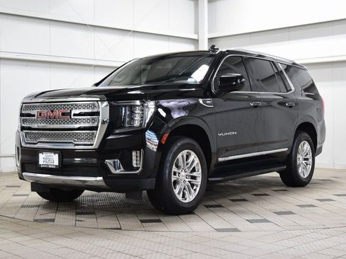 Used 2021 GMC Yukon SLT image 3