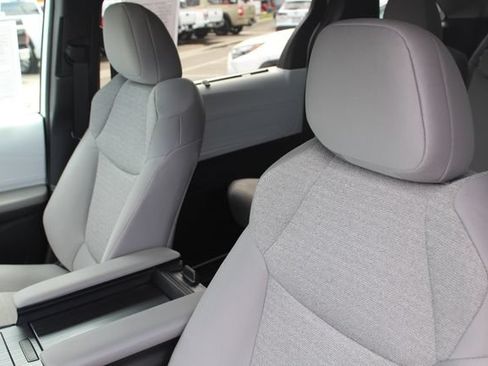 Certified 2026 Toyota Sienna LE FWD image 54