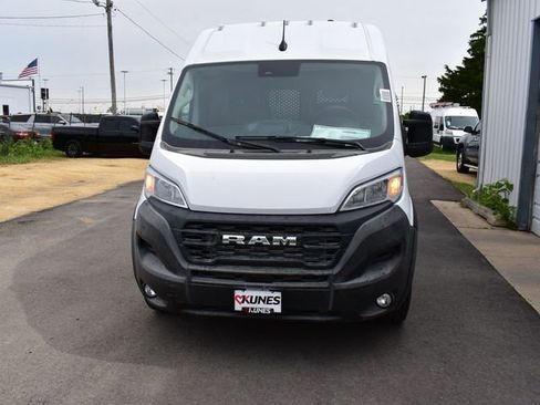 New 2025 RAM ProMaster 2500 w/ Convenience Group image 3