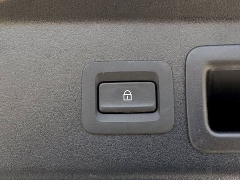 Used 2025 MAZDA CX-30 AWD 2.5 S w/ Preferred Package image 34