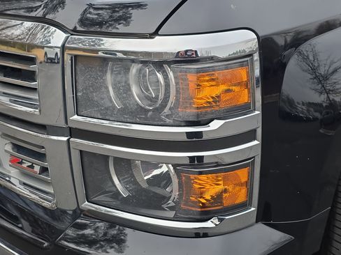 Used 2015 Chevrolet Silverado 1500 LTZ Z71 image 28