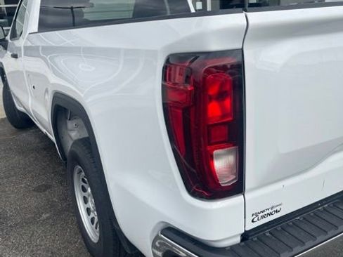 Used 2023 GMC Sierra 1500 Pro w/ Convenience Package RWD image 5