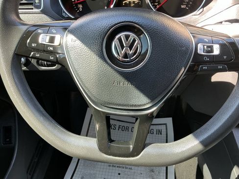 Used 2015 Volkswagen Jetta SE FWD image 17
