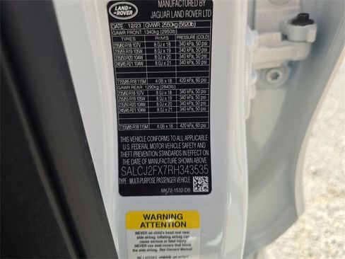 Used 2024 Land Rover Discovery Sport S image 31