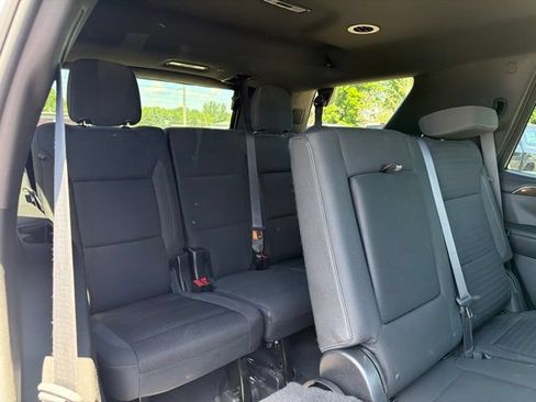 Used 2022 GMC Yukon SLE w/ Gmc Pro Safety Plus Package AWD/4WD image 13