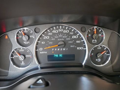 Used 2023 Chevrolet Express 3500 w/ Power Convenience Package RWD image 21