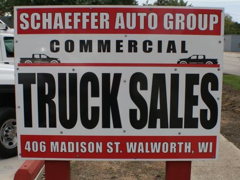 Used 2017 Chevrolet Tahoe 4WD w/ Remote Keyless Entry Package image 1