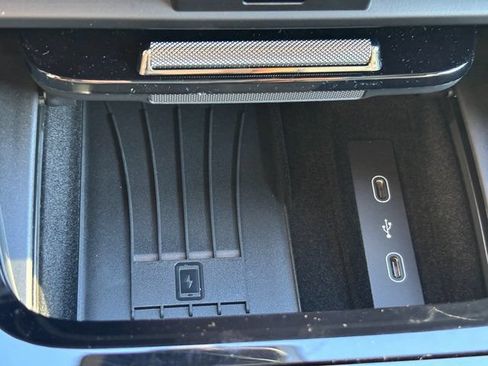 Used 2026 Porsche Cayenne AWD/4WD image 21