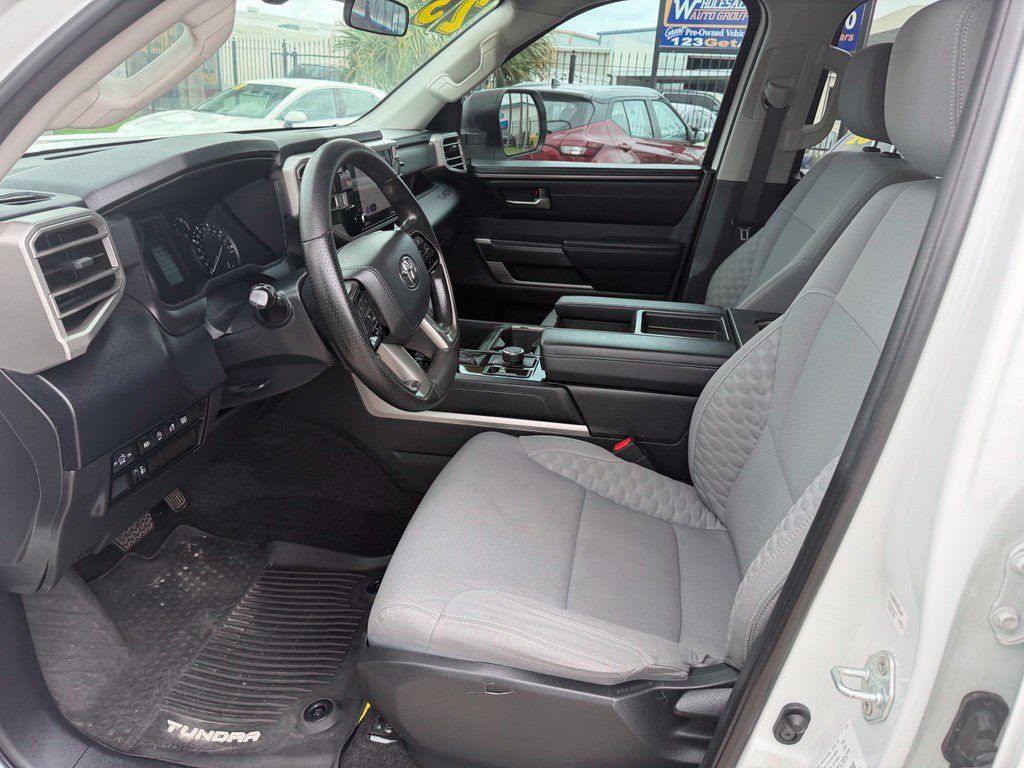 Used 2023 Toyota Tundra SR5 AWD/4WD image 32