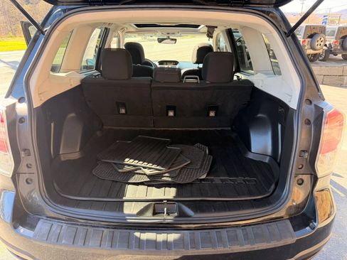 Used 2017 Subaru Forester 2.5i Premium w/ All-Weather Package AWD/4WD image 18