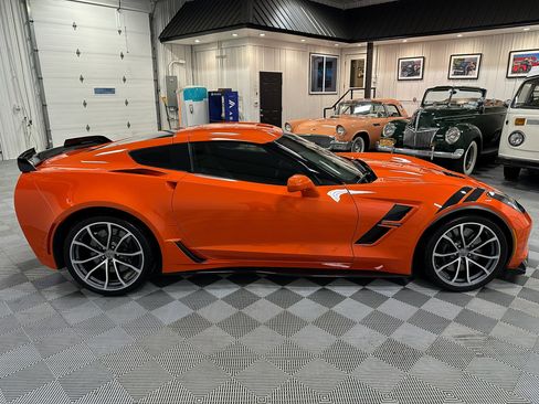 Used 2018 Chevrolet Corvette Grand Sport image 7