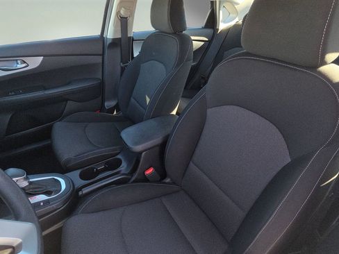 Used 2022 Kia Forte LXS image 22