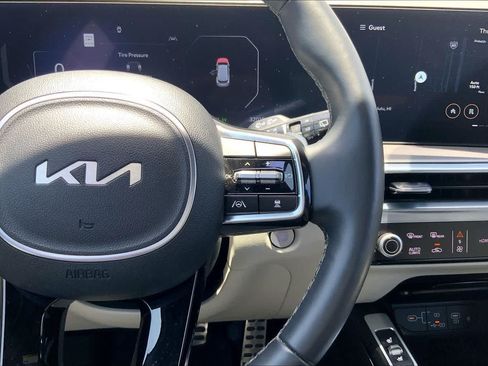 Used 2025 Kia Sorento SX Prestige AWD/4WD image 25