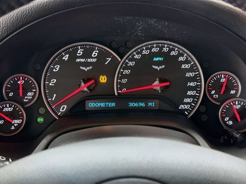 Used 2012 Chevrolet Corvette Convertible RWD image 12