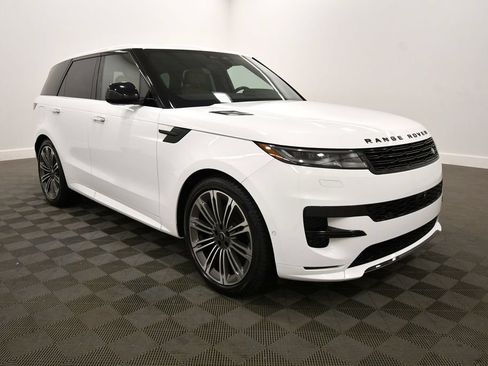 Used 2024 Land Rover Range Rover Sport Dynamic SE AWD/4WD image 9
