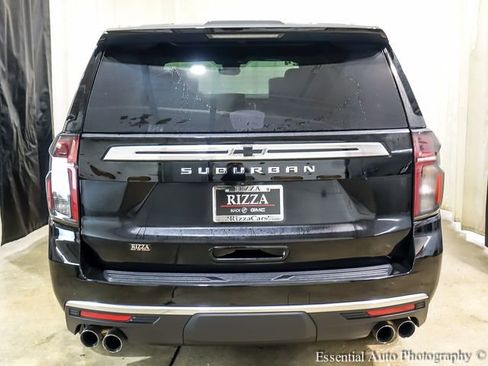 Used 2024 Chevrolet Suburban High Country AWD/4WD image 8