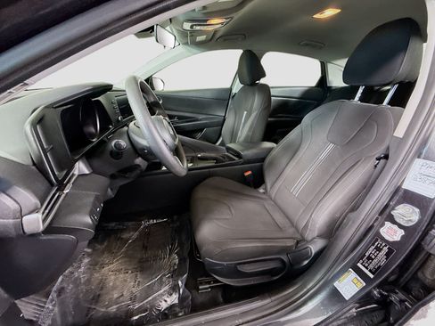 Used 2023 Hyundai Elantra SEL FWD image 22