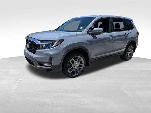 Used 2023 Honda Passport EX-L image 3