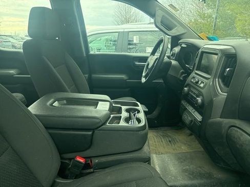 Used 2023 Chevrolet Silverado 1500 W/T w/ Trailering Package image 4