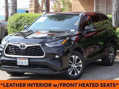 Used 2021 Toyota Highlander XLE AWD/4WD image 4