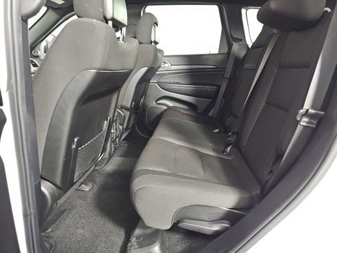 Certified 2022 Jeep Grand Cherokee Laredo E w/ Security & Convenience Group image 19