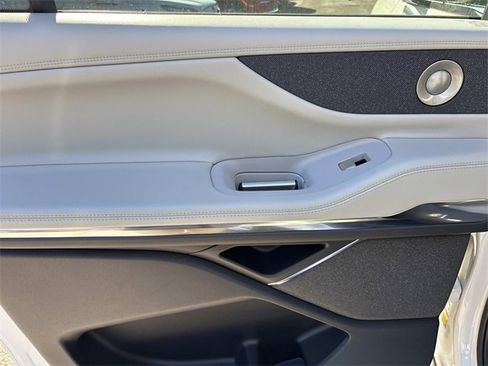 New 2025 Lincoln Navigator L Reserve image 19