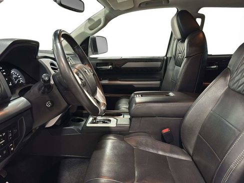 Used 2018 Toyota Tundra Platinum AWD/4WD image 17