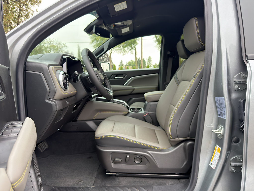 New 2026 Chevrolet Colorado ZR2 w/ Technology Package AWD/4WD image 22
