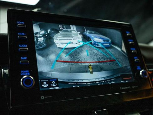 Used 2023 Toyota Camry XSE image 21