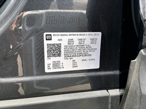 Used 2023 Chevrolet Equinox LT FWD image 33