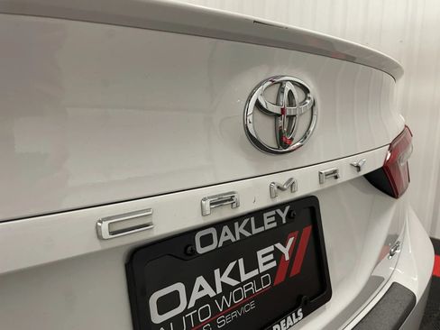 Used 2023 Toyota Camry SE FWD image 13