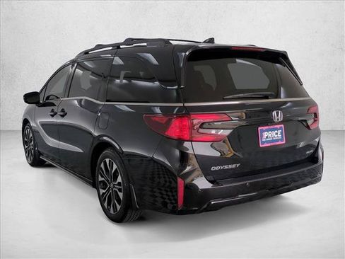 Used 2025 Honda Odyssey Elite image 8