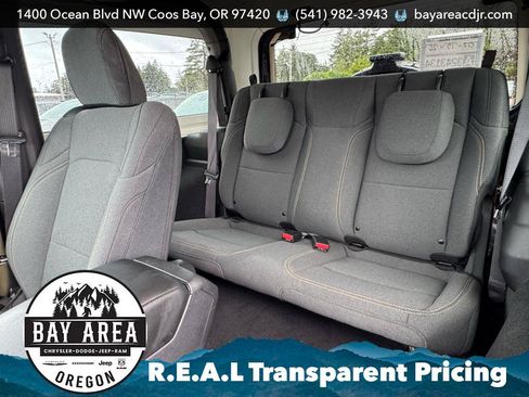Used 2025 Jeep Wrangler Sport AWD/4WD image 15