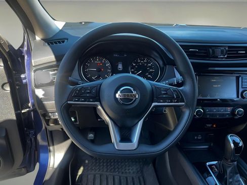 Used 2022 Nissan Rogue Sport S image 38