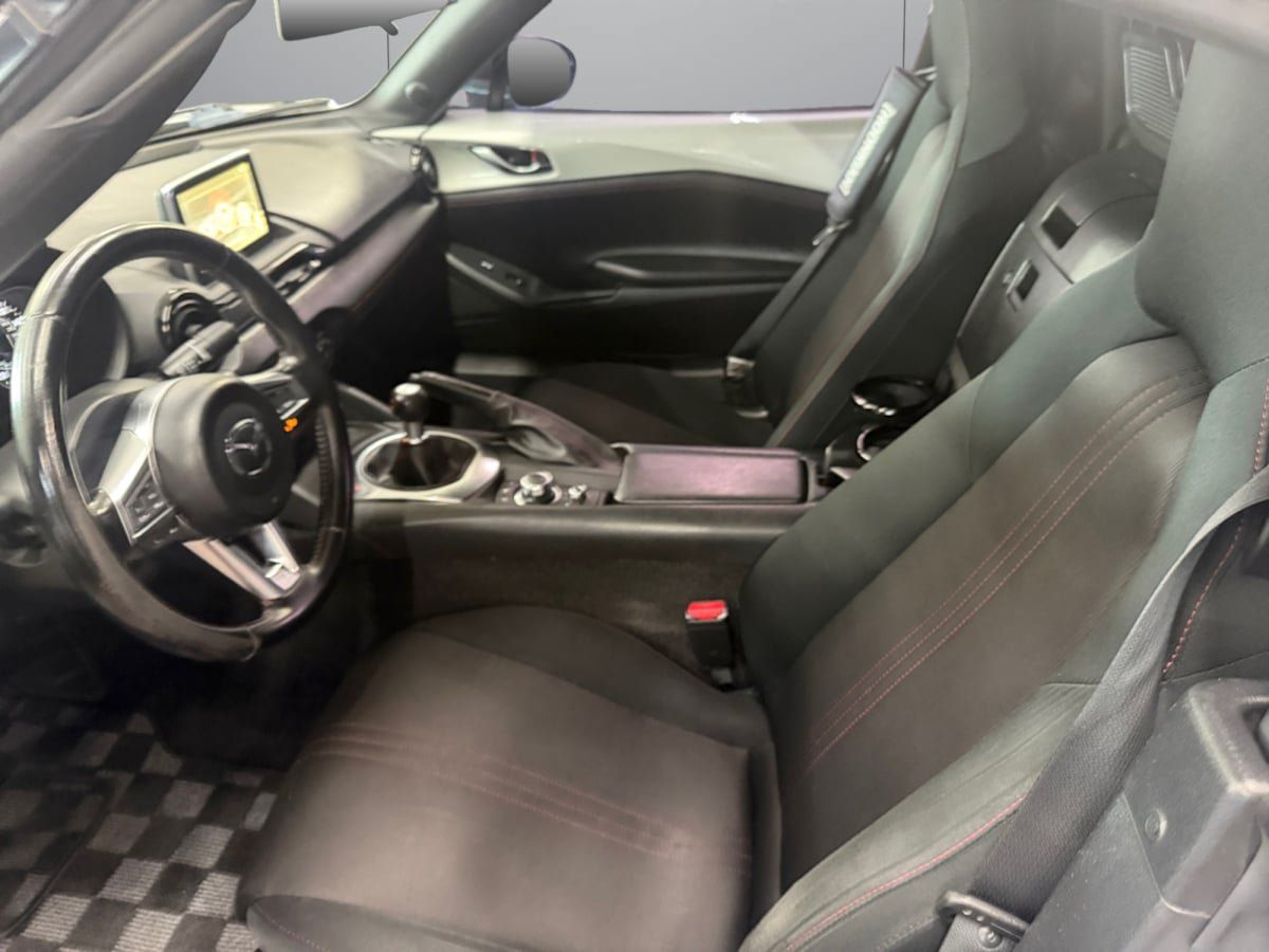 Used 2017 MAZDA MX-5 Miata Club w/ Brembo/BBS Package RWD image 10