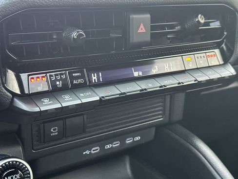 Used 2025 Toyota Land Cruiser image 20