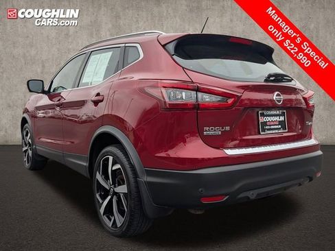 Used 2022 Nissan Rogue Sport SL w/ Premium Package image 5